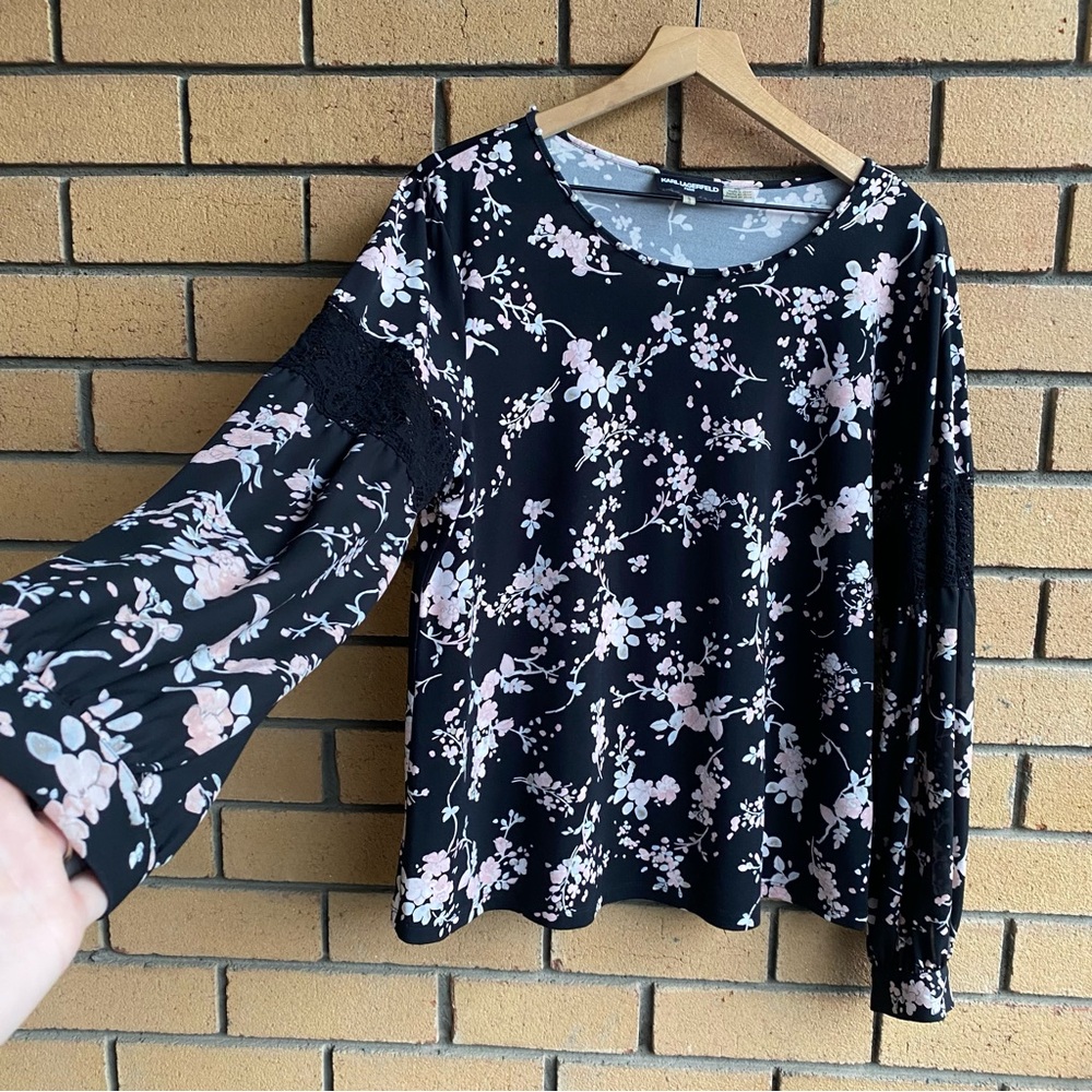 Karl Lagerfield Floral Blouse w/ Lace Sleeve Cut Outs & Pearl Edging Size Large